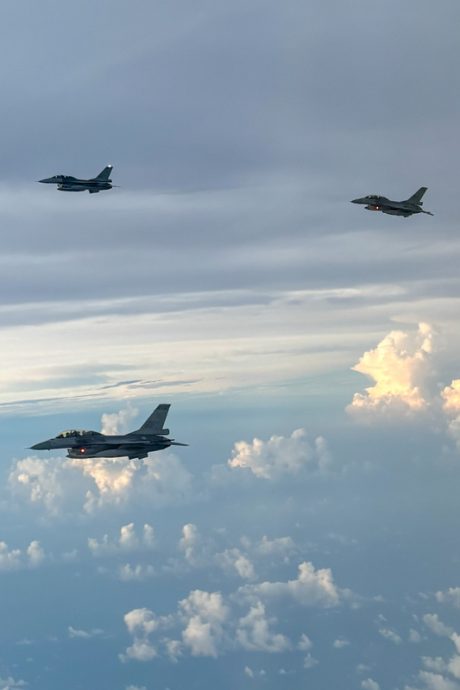 台湾奥运代表队返台F-16伴飞 林郁婷:非常感动