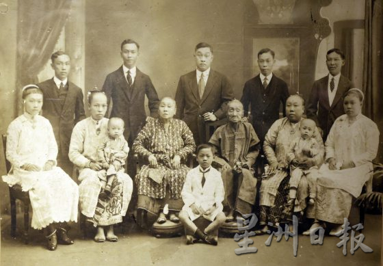 周刊(9月1日):纱笼不仅漂亮,也展现优雅