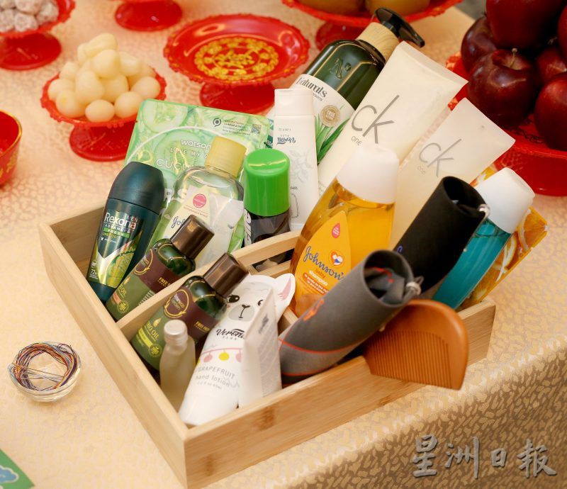 大妗哥朱运铨 传承拜七姐传统文化