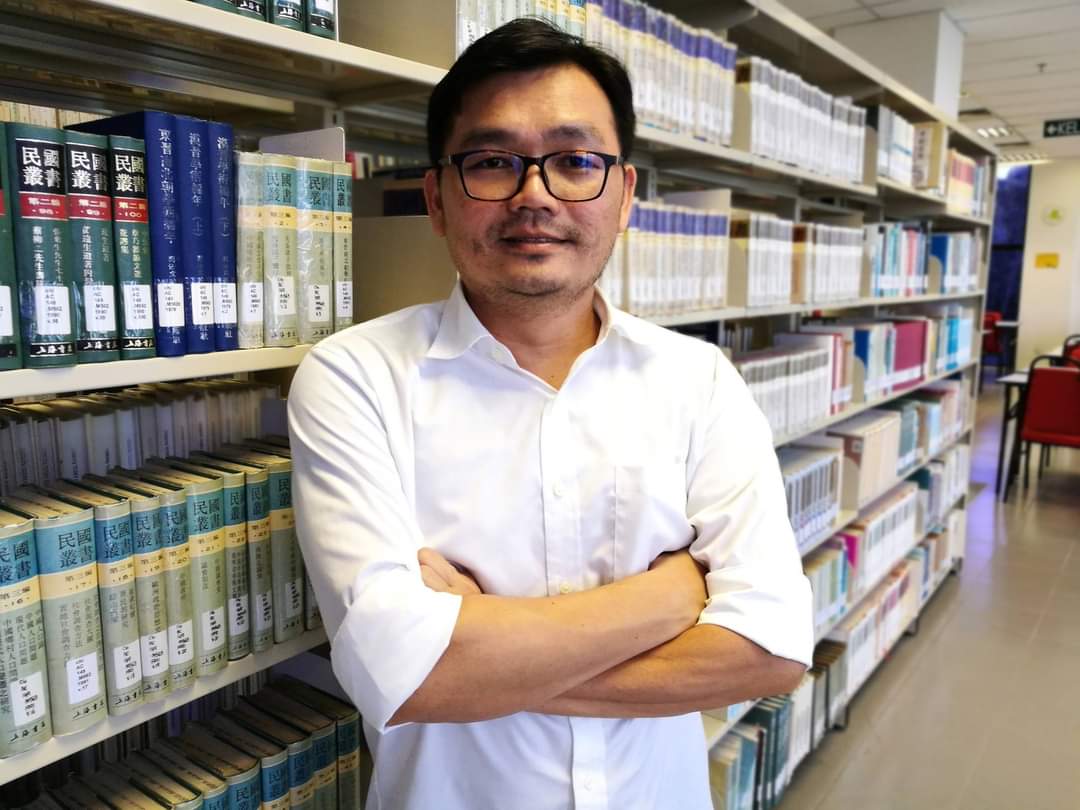 大学讲师:张哲敏发律师信告诽谤 “没200万千万别批评火箭YB”