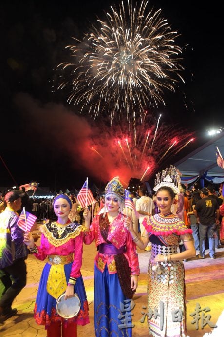 大臣:3R课题倍增 是时重新擦亮种族关系