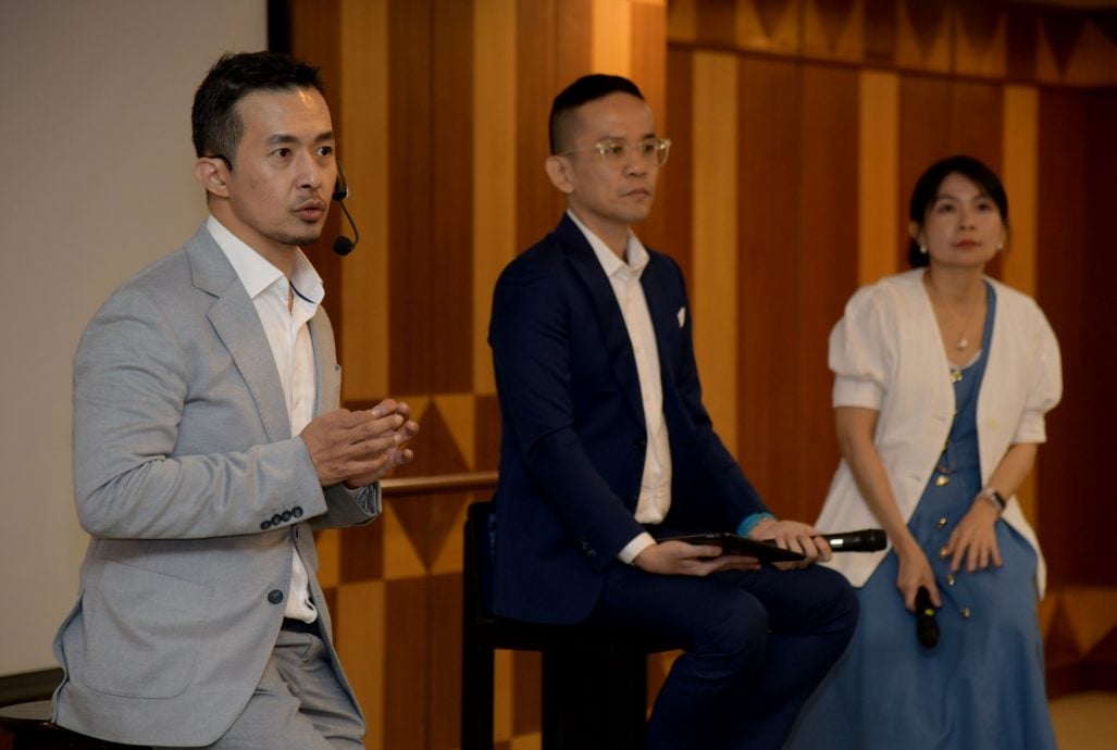 大都会/本报/(主文)尿酸与痛风讲座/配4图
