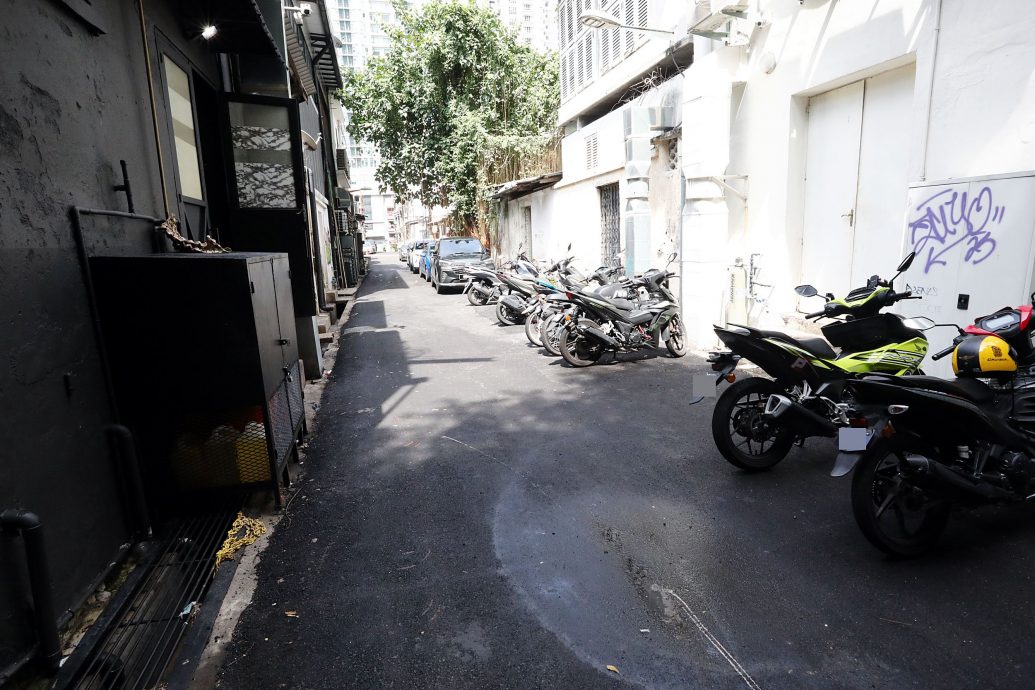 大都会/梁爱君巡视道路问题/9图