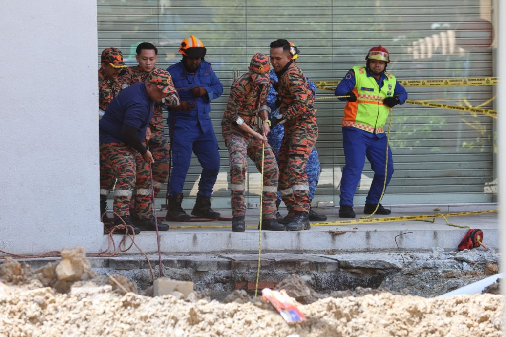 女游客坠8公尺深坑|搜救队一度拉不明物体·原来是大石头