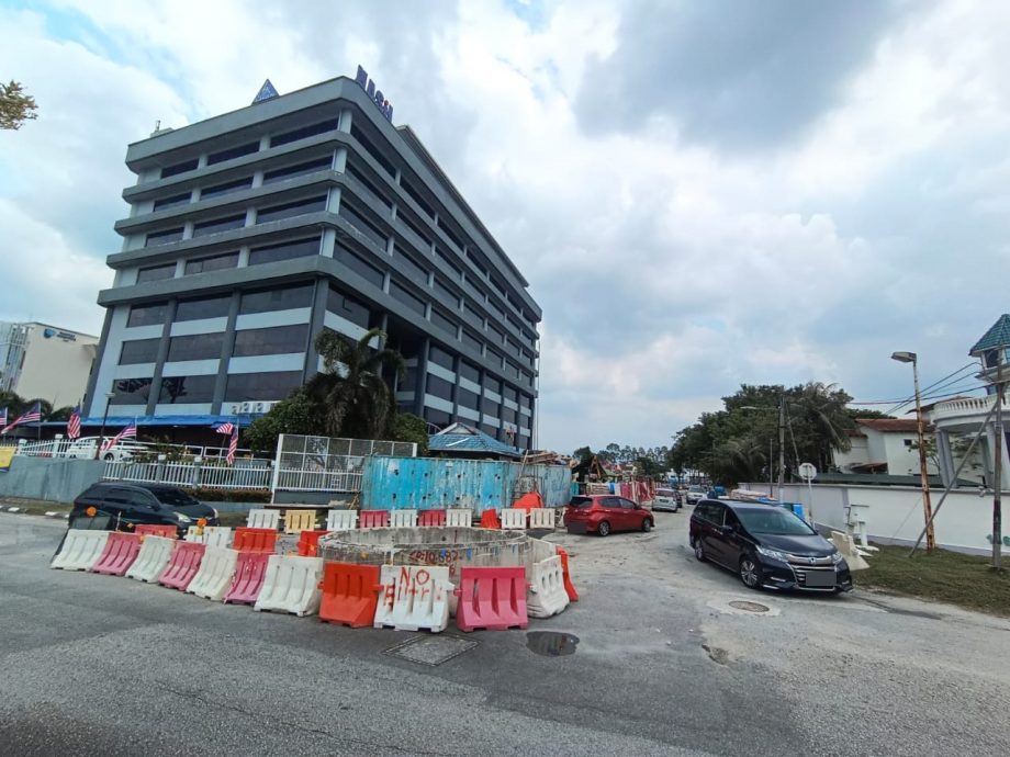 工程妨碍交通 住家失窃 怡花园南区两头痛