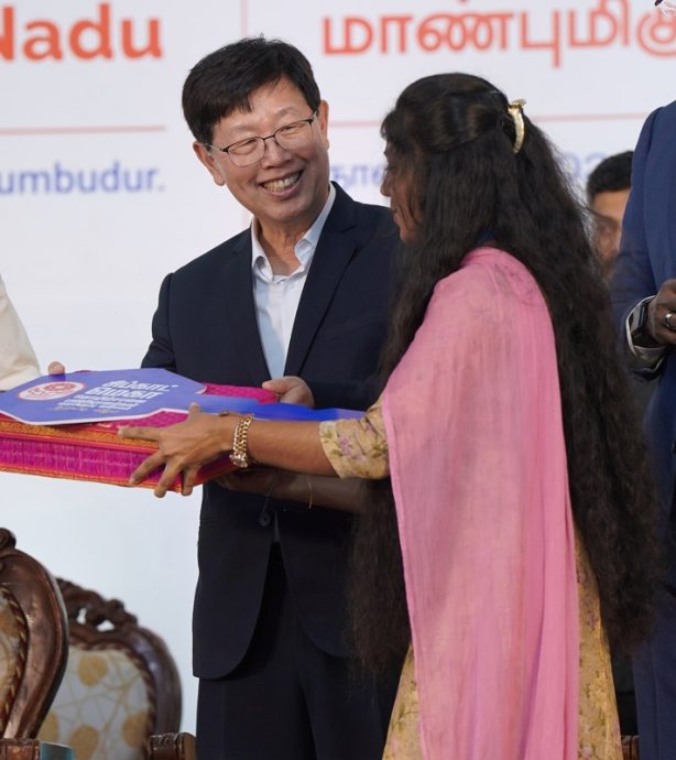 已婚女性不能组装iPhone? 富士康董事长首发声