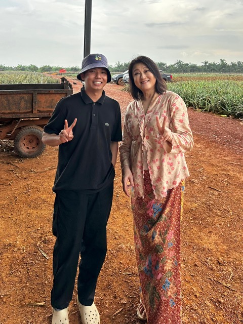 *已签发* 柔:【特稿】《小娘惹之翡翠山》取景黄梨园 新邦令金各行业生意旺