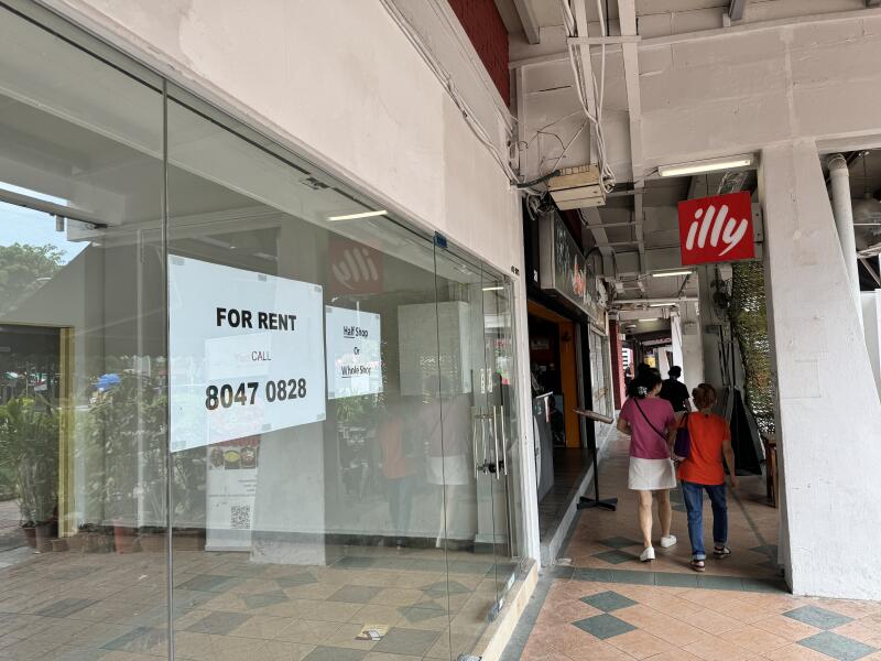 **已签发**柔:狮城二三事:道路大施工致生意惨淡,樟宜村摊位免租也没人要