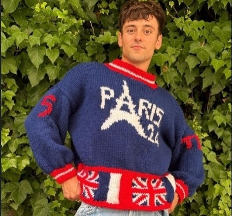 巴黎奥运会| 场边织毛衣画面成绝响 英国跳水王子宣布退役