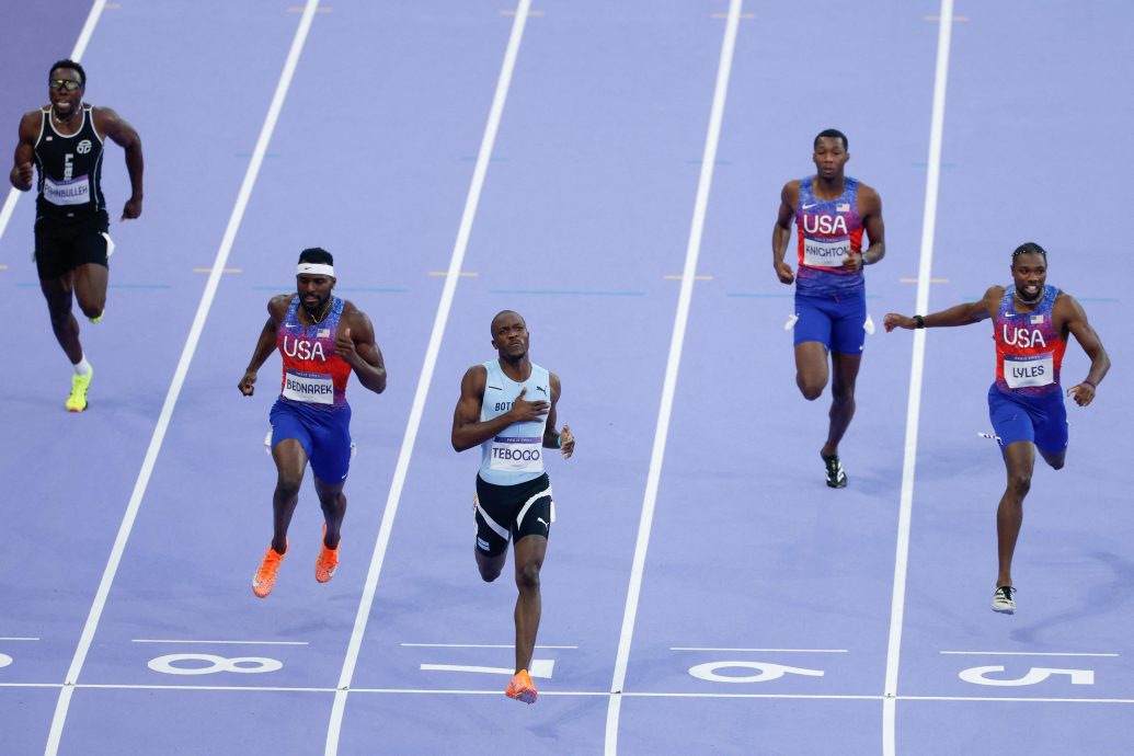 巴黎奥运会8日综述| 当日结束1金之差紧追美国 中国单日扫4金