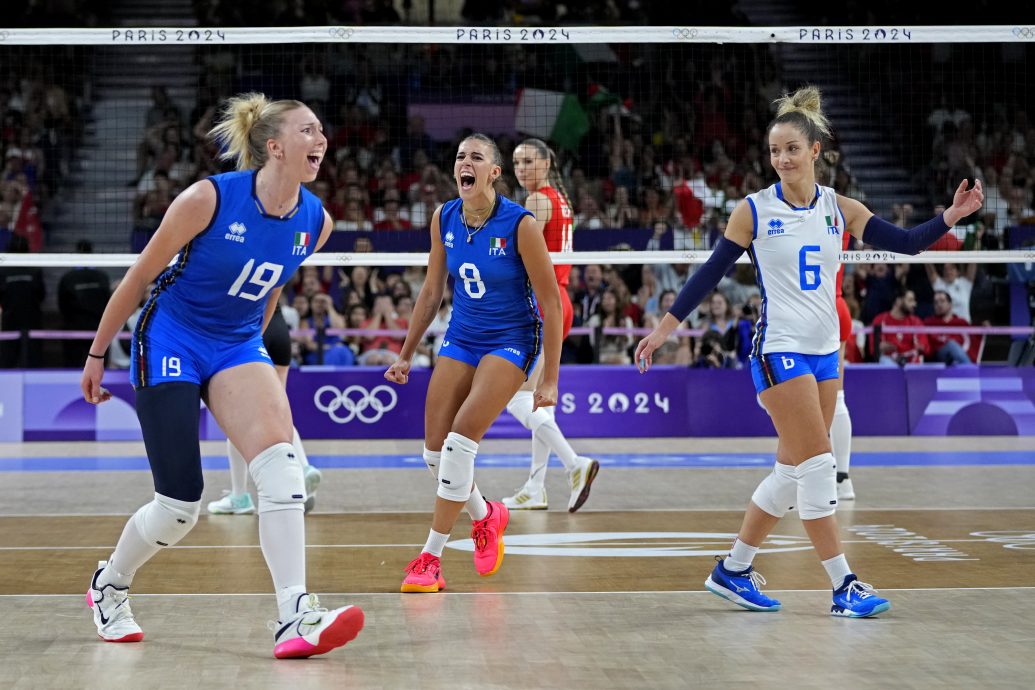 巴黎奥运会排球| 3比2力克宿敌巴西 美国女排决战意大利