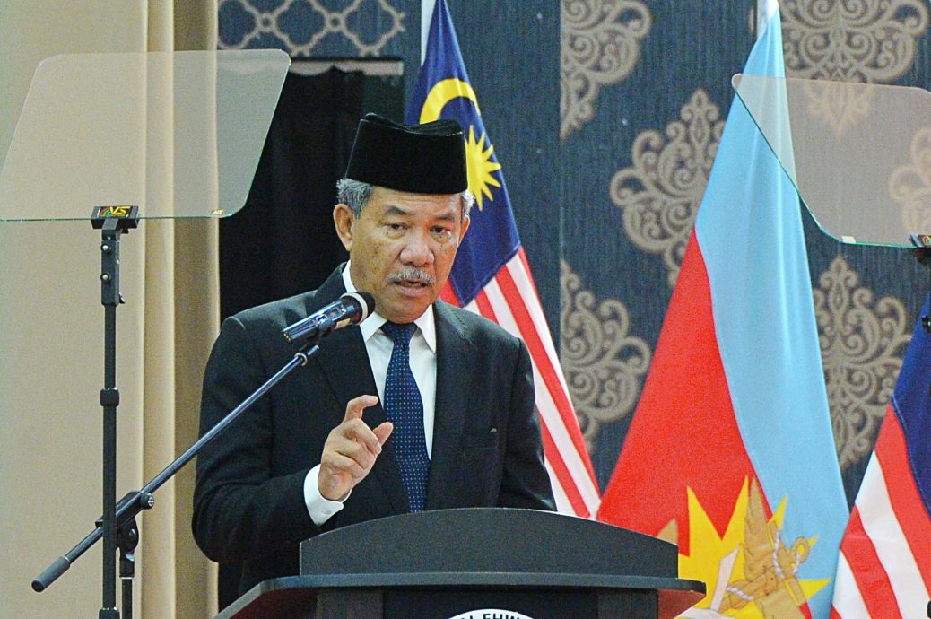 末哈山:英国13年来最严重暴动 虚假消息太危险