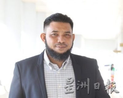 林冠英父子诉Papagomo诽谤案/旺莫哈末阿兹里:我不是部落客“Papagomo”