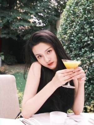 母亲被曝行贿 宋祖儿刚撇偷税又涉高考舞弊