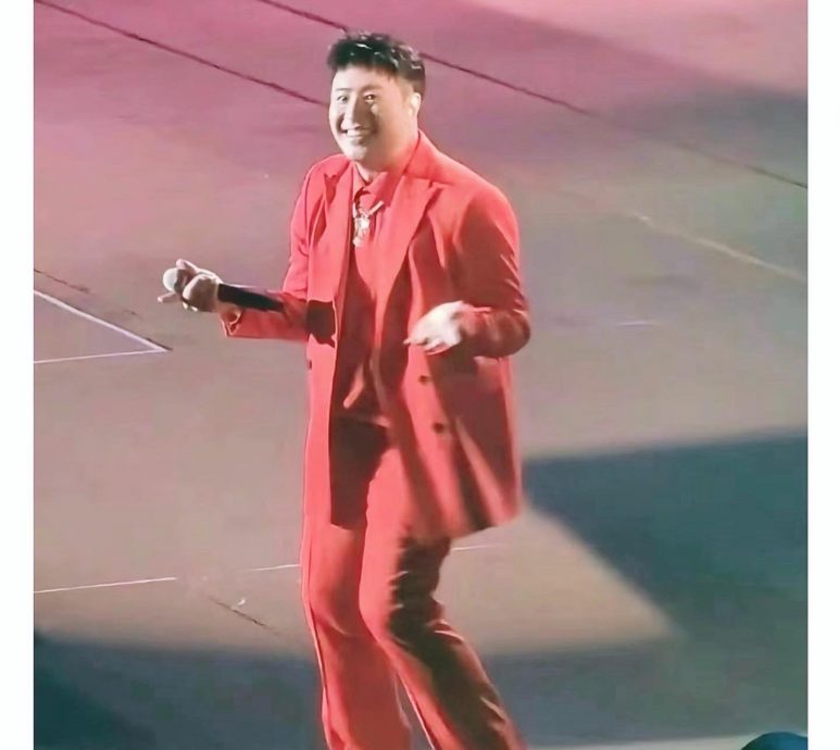 潘玮柏亲贴暴肥照打假 无奈喊话:别再发我!