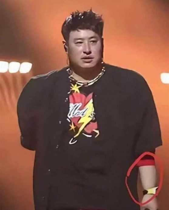 潘玮柏亲贴暴肥照打假 无奈喊话:别再发我!