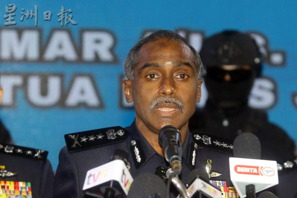 版二头 *已签发* 柔:借围篱社区房屋炼毒 外国男子与本地女伴落网