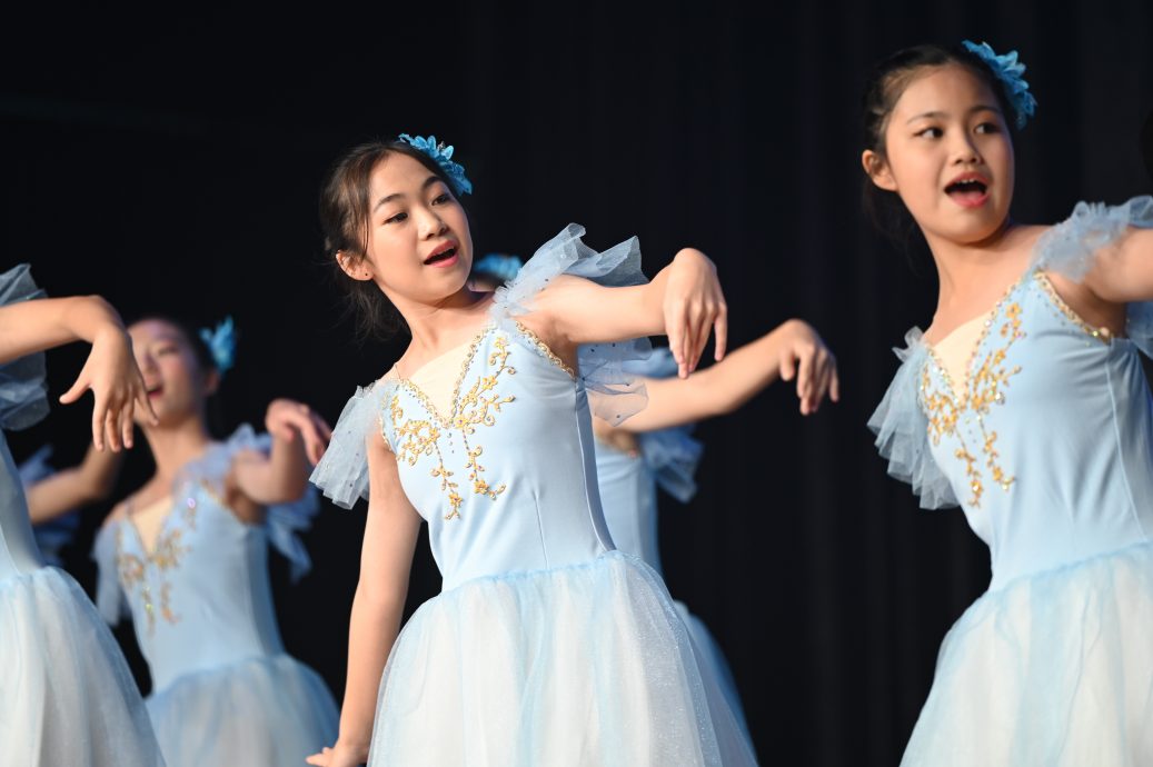 版头(大都会)蒲公英合唱团音乐盛宴/12图选下