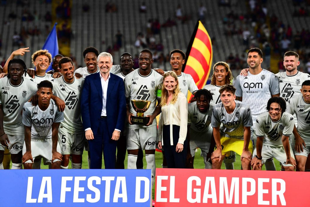 甘伯杯足球赛| 3球惨败摩纳哥太意外  巴塞11连冠纪录终结