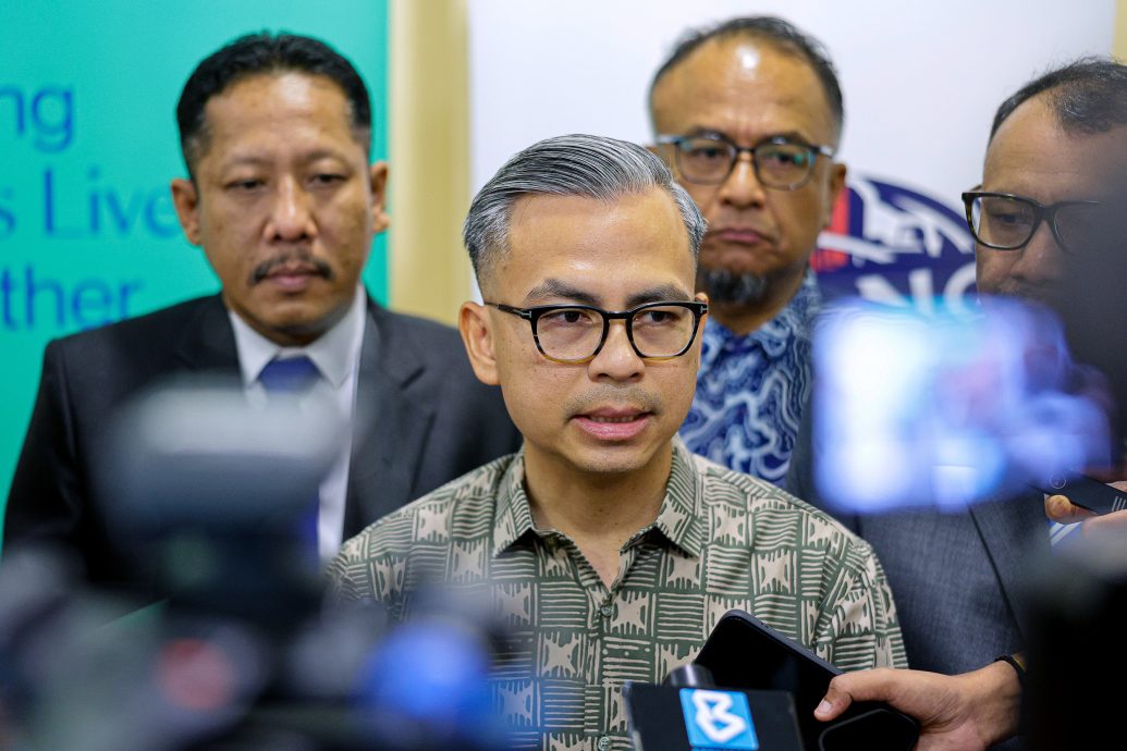 社媒平台表明愿获取执照·法米:无意关闭任何平台