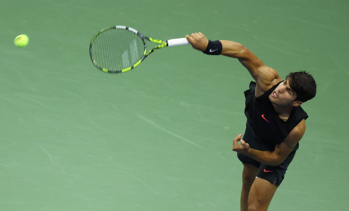 美国网球公开赛| 脚伤无碍成功闯过首圈 阿卡勇夺大满贯15连胜