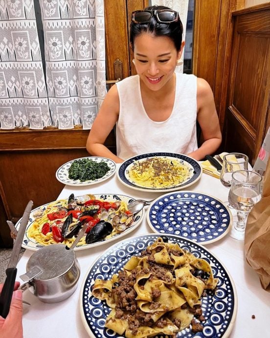 胡杏儿与老公蜜游意大利 食量惹网羡“怎么吃都不胖”