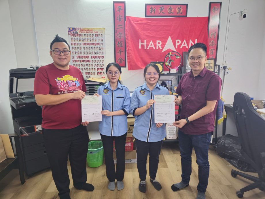 苏丹后中学2学生STPM考满分 获国州议员服务中心奖励1千