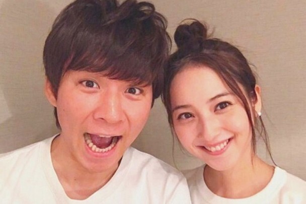 被指控定制耳环赖账 佐佐木希遭警方找上门