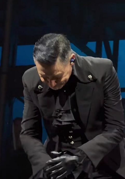 转圈致敬61岁乒女将倪夏莲 张学友:唱到100岁