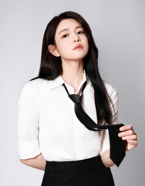 陈妍希看刘德华演唱会嗨翻 陈晓新剧照被吐槽