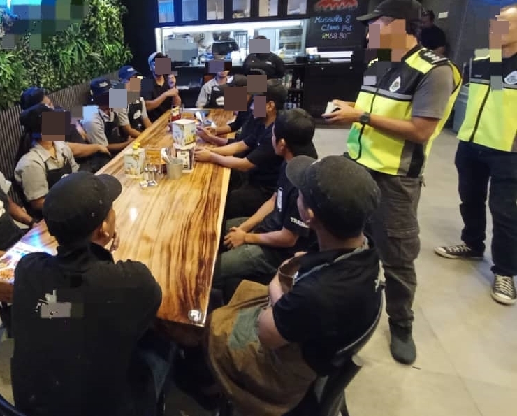 霹11万外劳分布7领域 孟尼印缅前四占八成