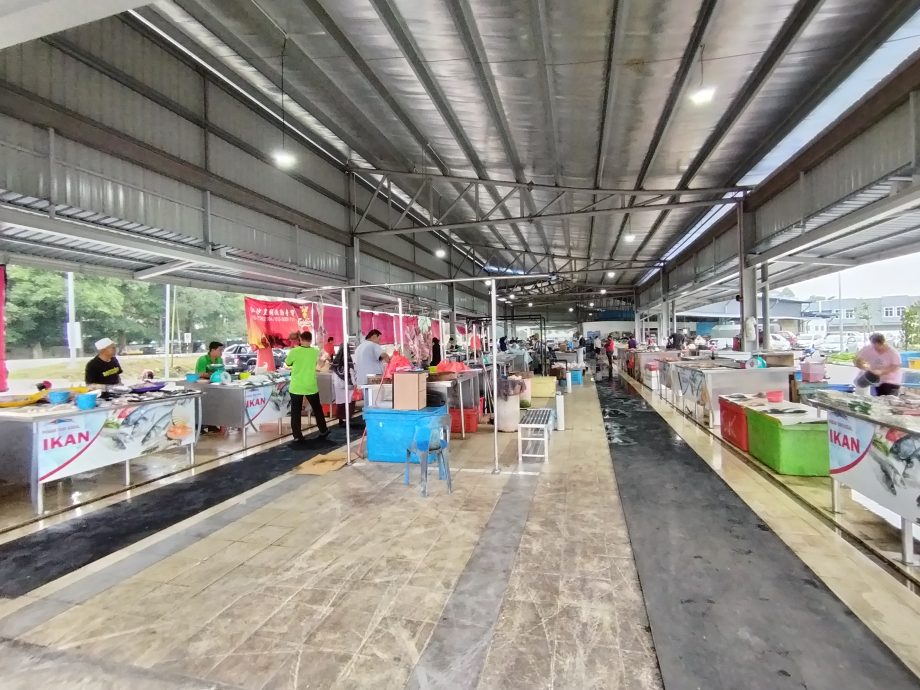 霹:封面主文/江沙市议会没能力长期提供新巴刹穿梭服务