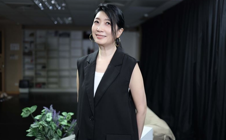 黄嘉千曝离婚创伤心境 不太敢看夏克立动态