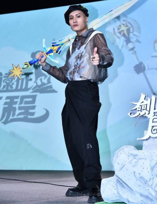 黄宣开腔回应《歌手》黑幕 被淘汰不可惜