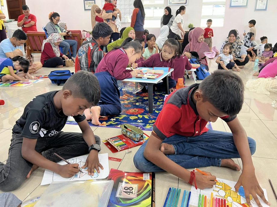 (27日见报)异宗求同 | 仁嘉隆巴哈伊团体 推动全民和谐团结