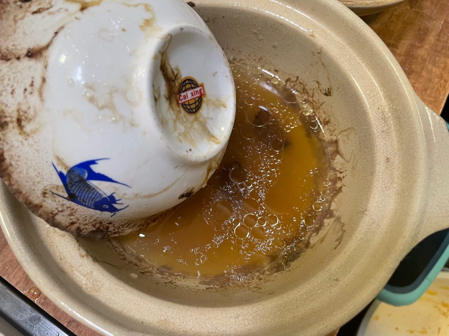 (4日见报)大都会-《食曾相识2.0》朋友的元气便当之滴鸡精