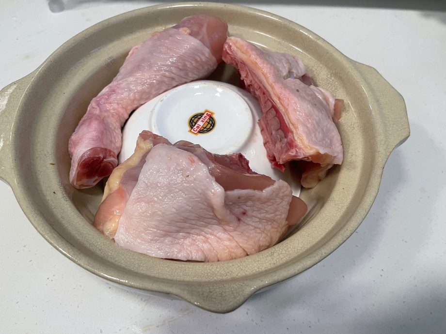 (4日见报)大都会-《食曾相识2.0》朋友的元气便当之滴鸡精