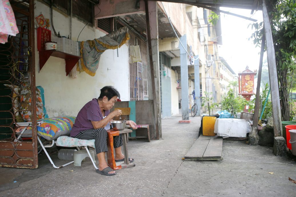 (7/8见报)【星角摄】别买椟还珠 误了华大伟组屋