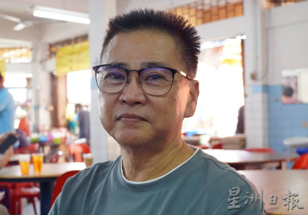 董荣山:师范华小组华文科581人申请,只有30名额,其余调派其他科目也很好做法