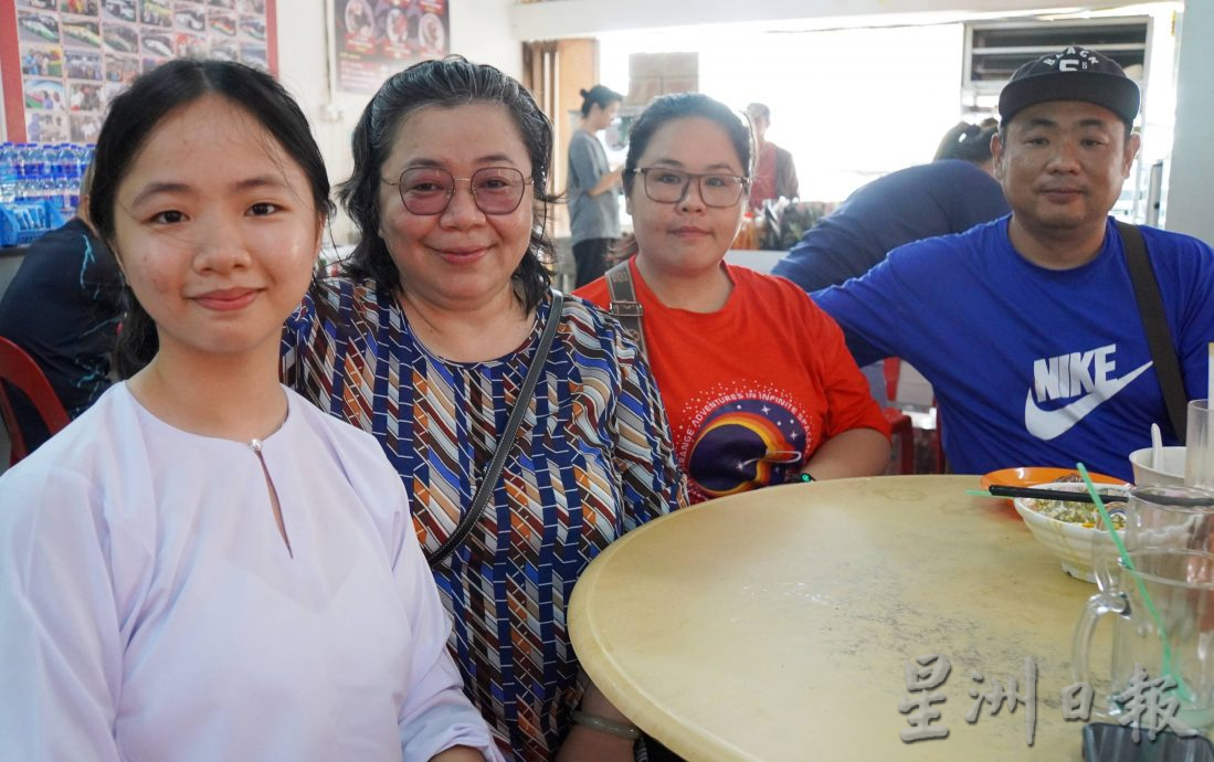 董荣山:师范华小组华文科581人申请,只有30名额,其余调派其他科目也很好做法