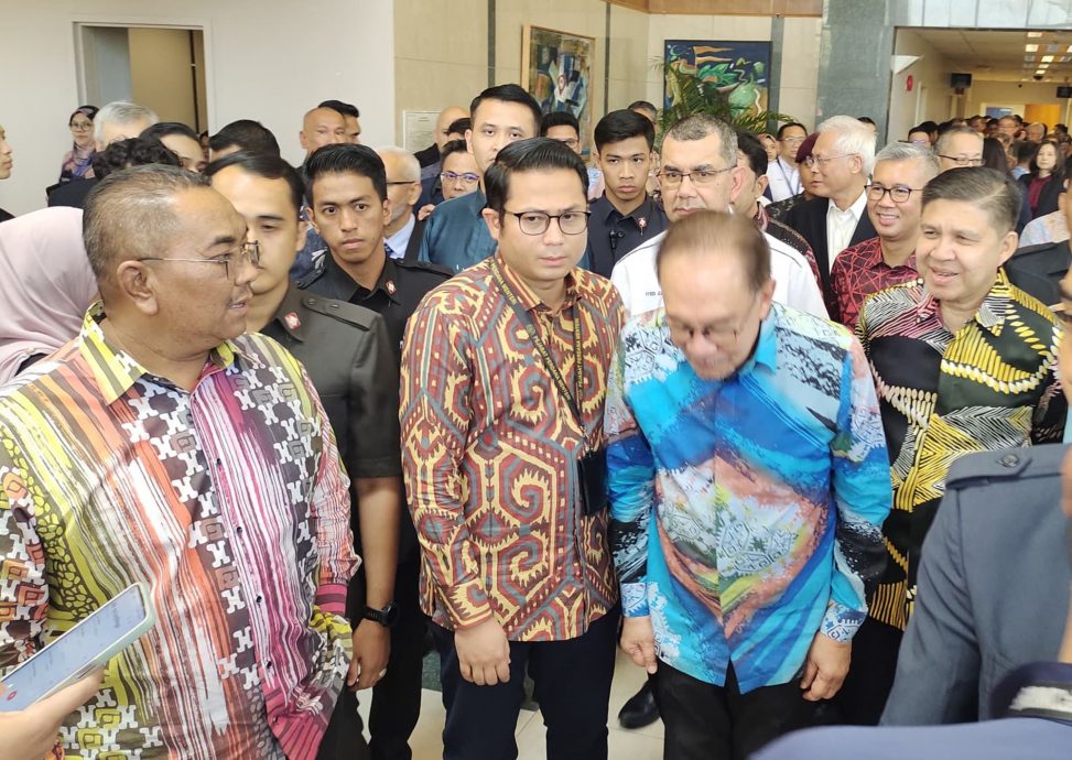 (全国版)首相:将与高教部探讨在北大开设工程系