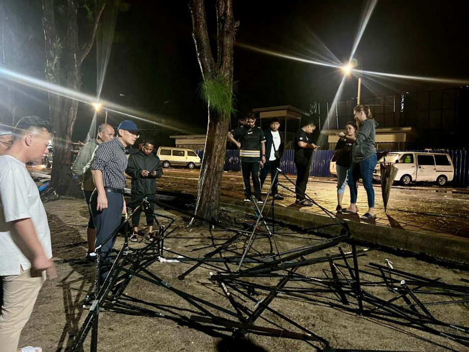 (古城版)吉里望风灾50摊位摧毁