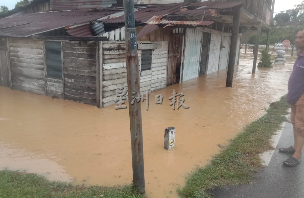 (古城版)甘榜勿里树闪电水灾