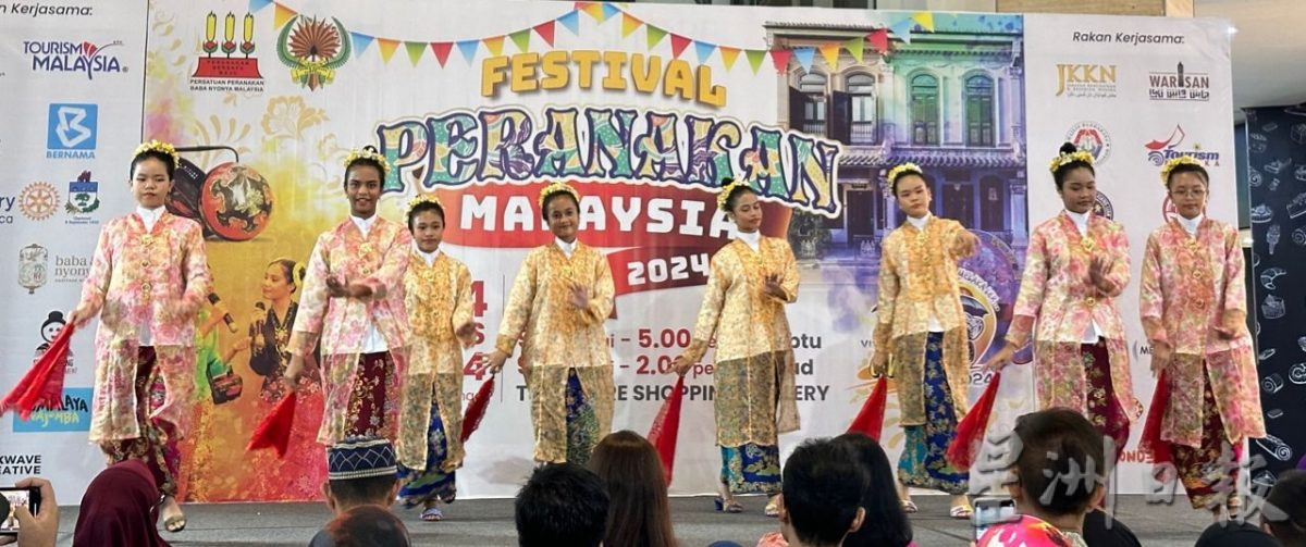 莎拉斯瓦蒂:侨生文化节展现大马多元文化 异中求同