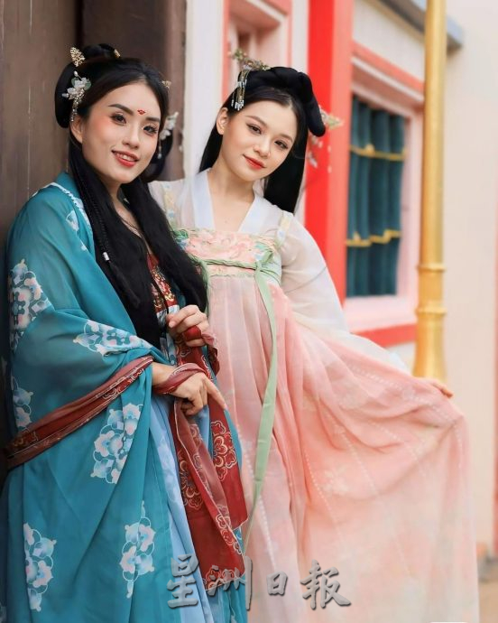 (古城第二版主文)【带你去找爱】:汉服温婉柔情的爱