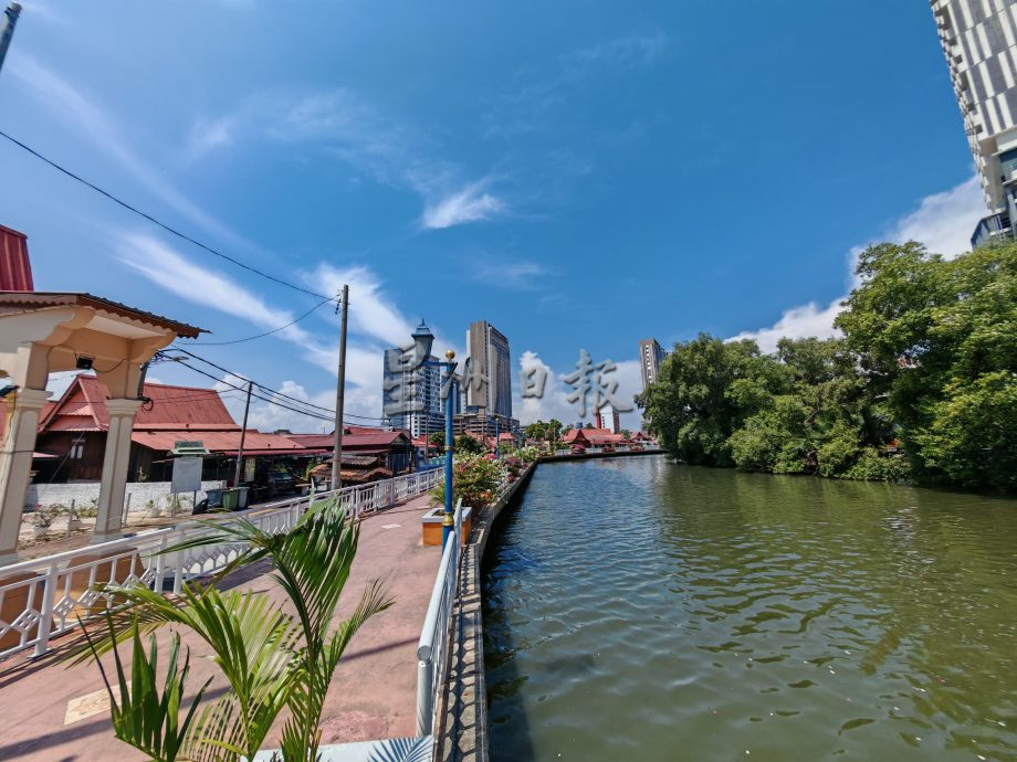 (古城第二版主文)甘榜摩登频频出现鳄鱼,这星期将设捕捉笼子