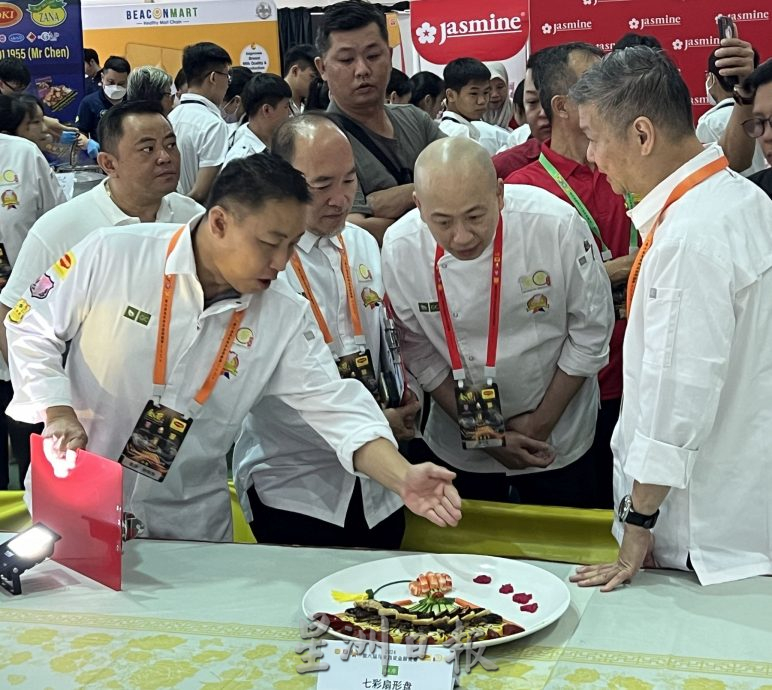 (古城第四版主文)画页-35人参与金厨赛 各显神通