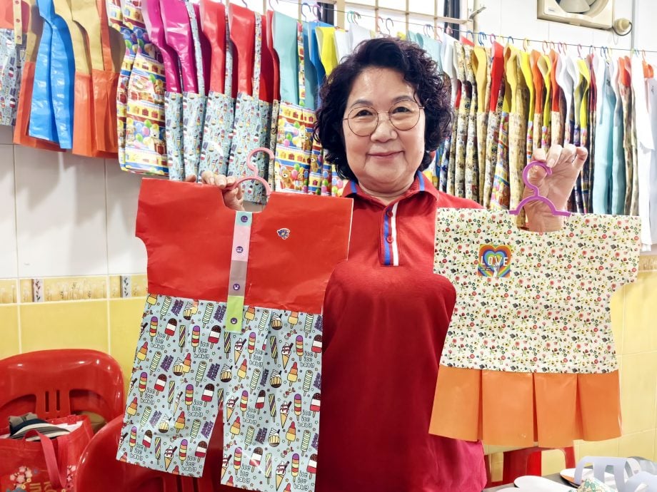 (大北马)明修50妇女及义工,3个月完成赶制8646件冥纸用品!