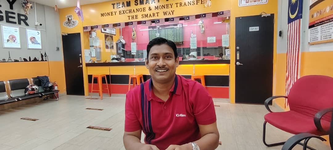 (大都会)隆闹市地陷噬人案:商家员工指2月前曾爆水管