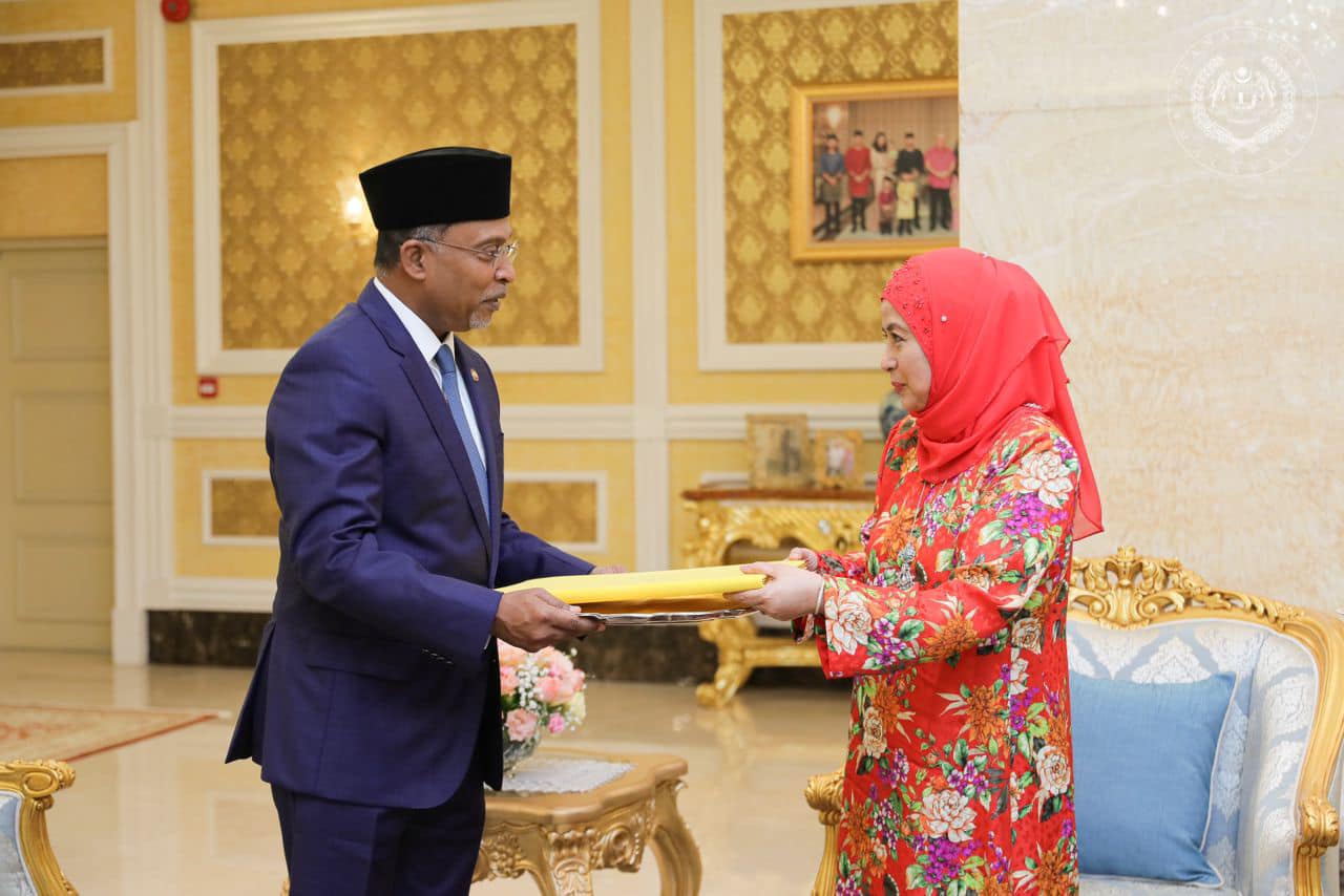 (已上网)元首后:加强与私人界合作,协助有需要的年轻人